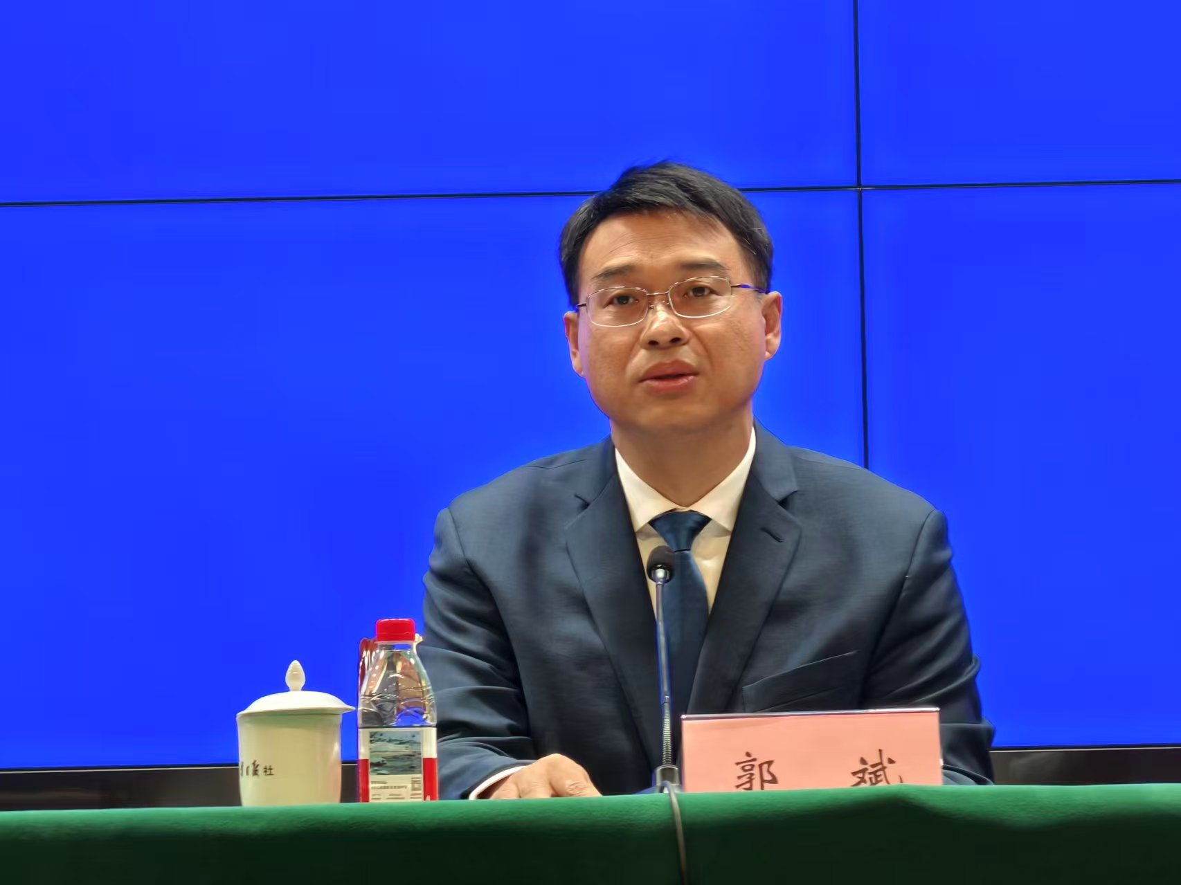 微信图片_20251022094945_401 微信图片_20251022094945_401